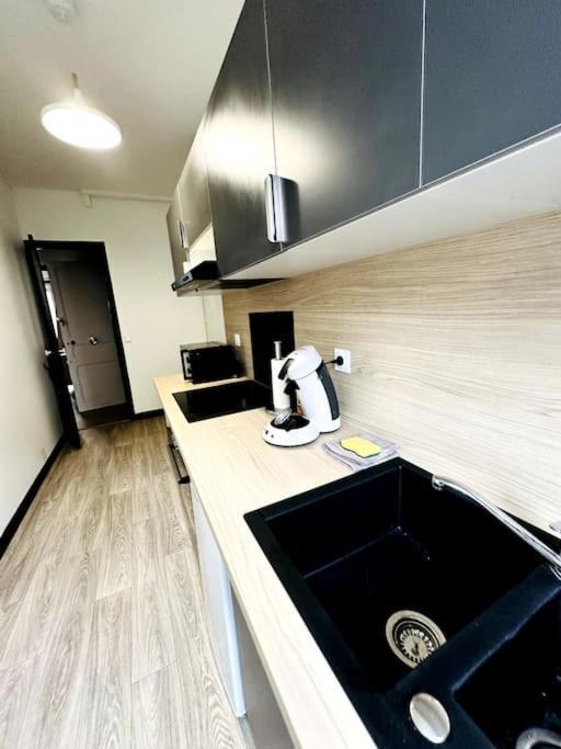Le Moderne Daire Charleville-Mézières Dış mekan fotoğraf