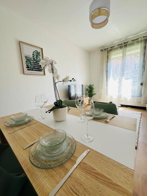 Le Moderne Daire Charleville-Mézières Dış mekan fotoğraf