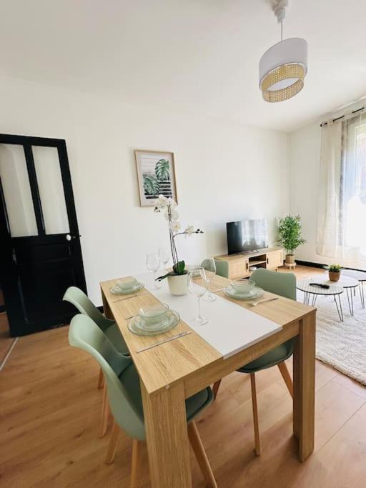 Le Moderne Daire Charleville-Mézières Dış mekan fotoğraf
