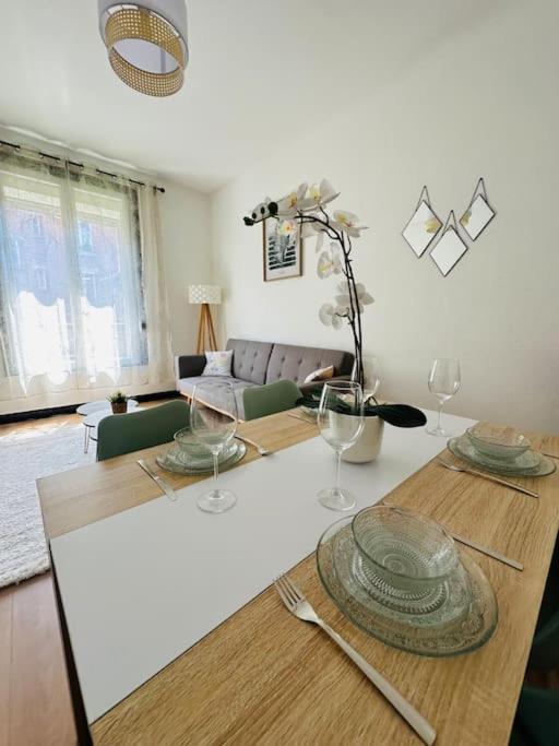 Le Moderne Daire Charleville-Mézières Dış mekan fotoğraf